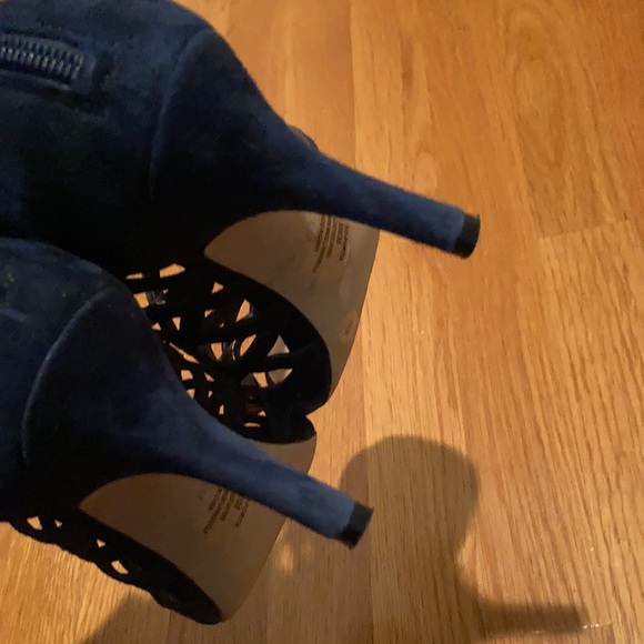 Sole Society Navy Suede Heels - Picture 3 of 5